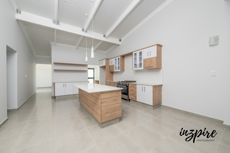 To Let 3 Bedroom Property for Rent in Dana Bay Western Cape